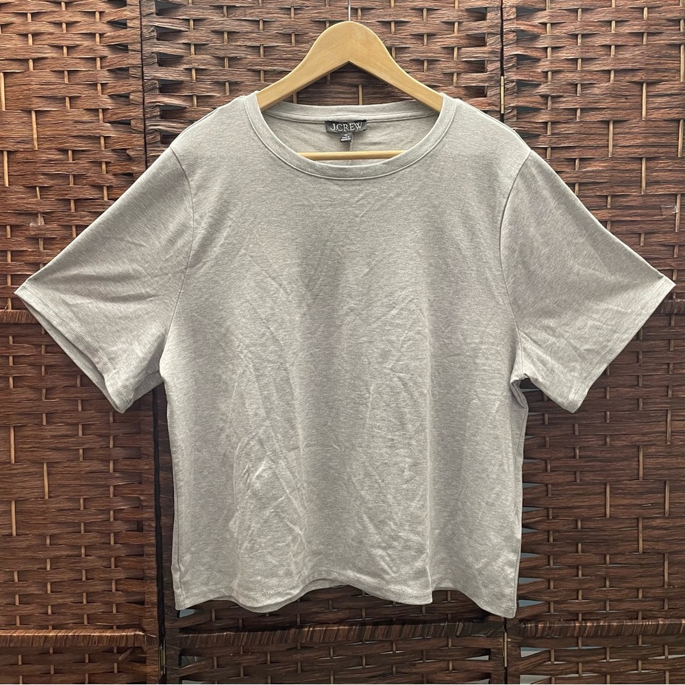 J. Crew Heather Gray Relaxed Cropped T-Shirt, Size 2X, NWT.